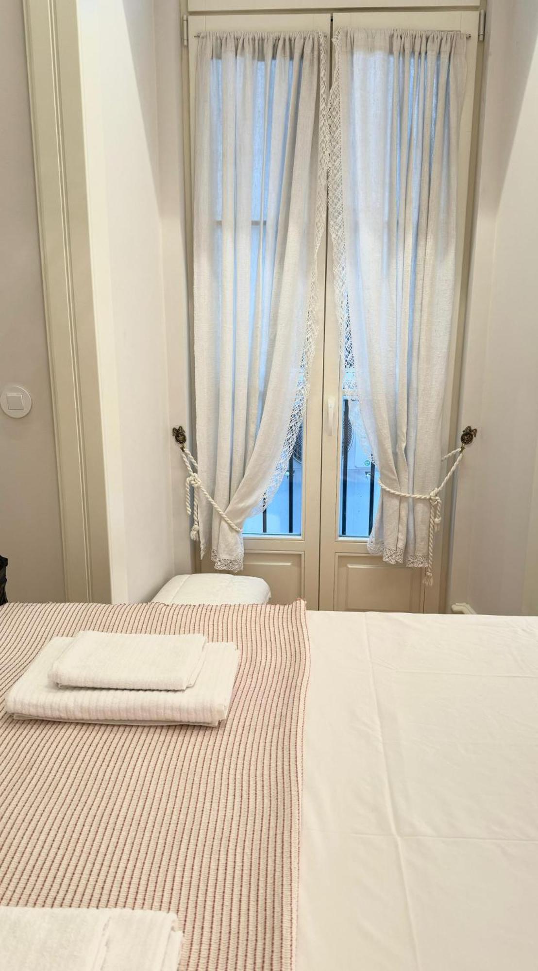Quarto Com Banheiro Privativo Na Baixa Лиссабон Экстерьер фото
