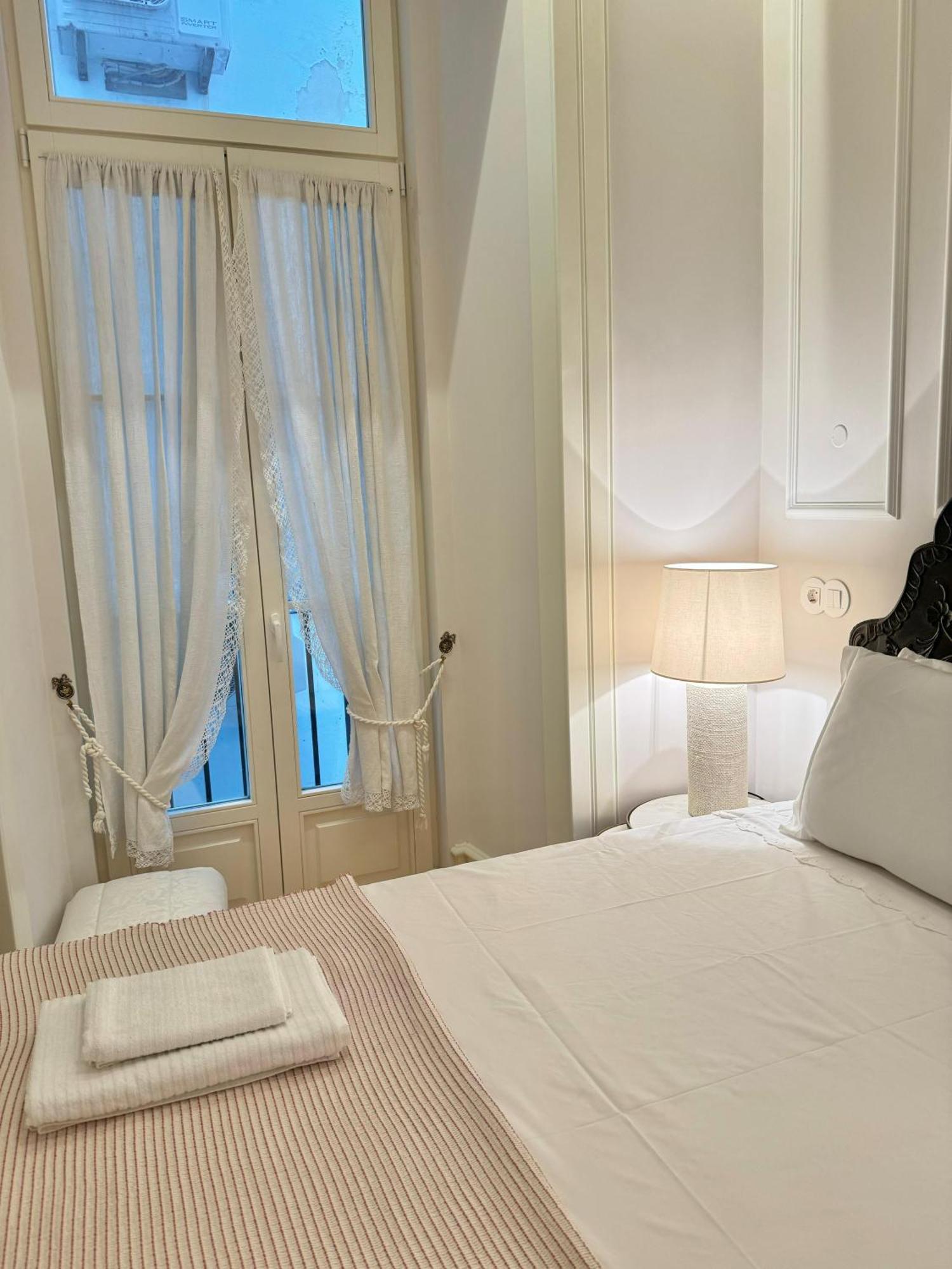 Quarto Com Banheiro Privativo Na Baixa Лиссабон Экстерьер фото