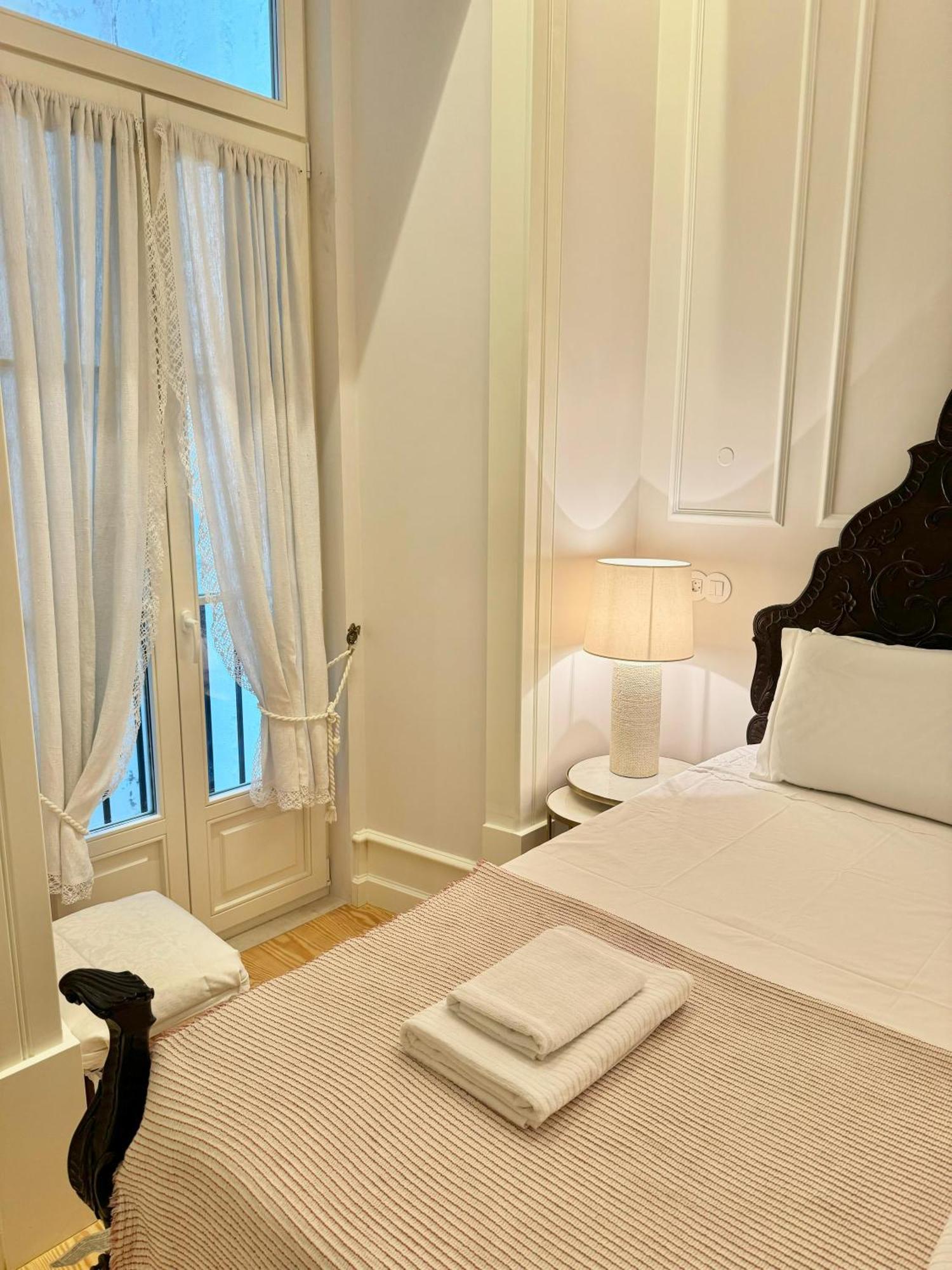 Quarto Com Banheiro Privativo Na Baixa Лиссабон Экстерьер фото